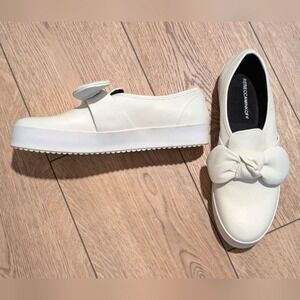 Rebecca Minkoff Shoes Womens 10.5 White Bow Slip On Sneakers Comfy Leather